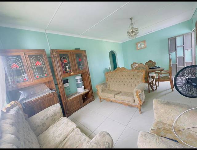 4 BEDROOM HOUSE FOR SALE IN INANDA GLEBE